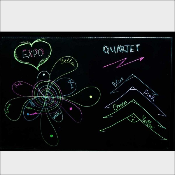 Przezroczysta tablica z podświetleniem markerową 150x84 cm z regulowanymi podporami