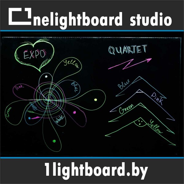 Przezroczysta tablica z podświetleniem markerową 210x118 cm z regulowanymi podporami